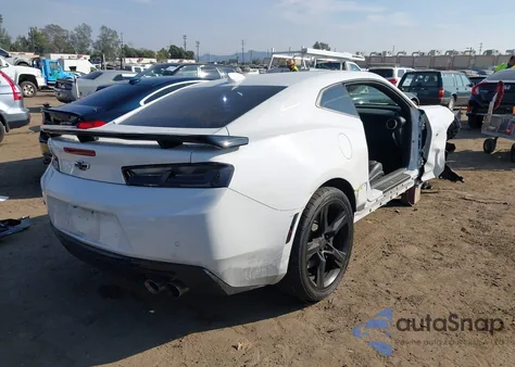 2017 Chevrolet Camaro 2Ss z USA, uszkodzony, nr VIN 1G1FH1R71H0178870